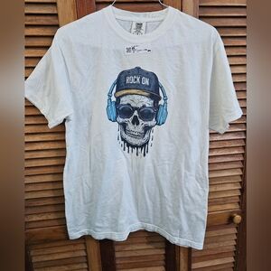 NWT Comfort Colors Unisex Graphic Tee “Rock On” Skull Size Large